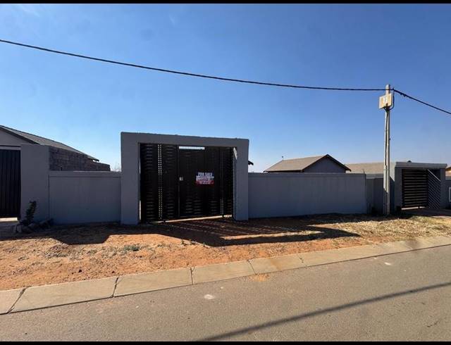 2 BEDROOM HOUSE FOR SALE IN MOHLAKENG